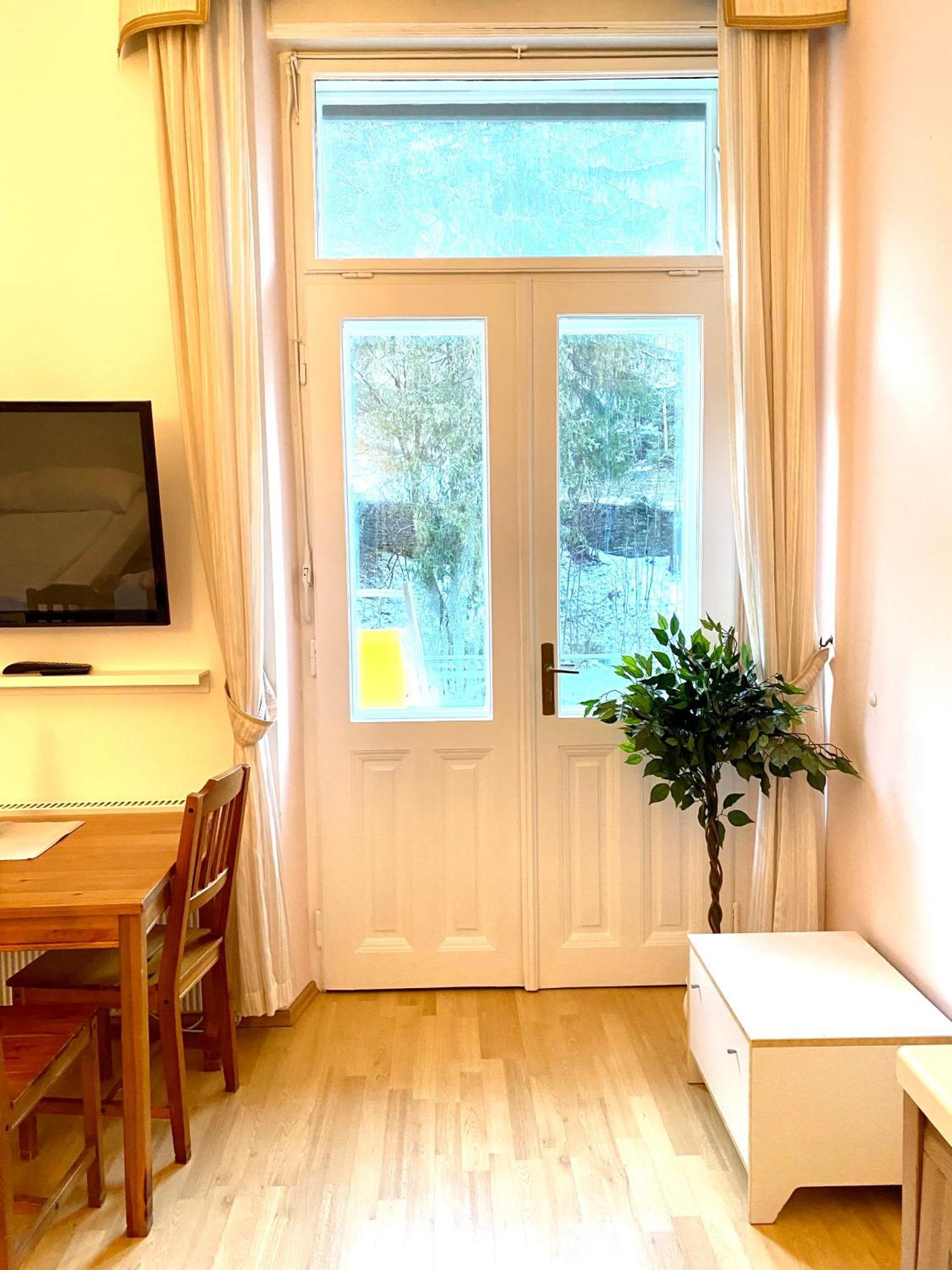 Executive Apartment 2 باد جاستاين المظهر الخارجي الصورة